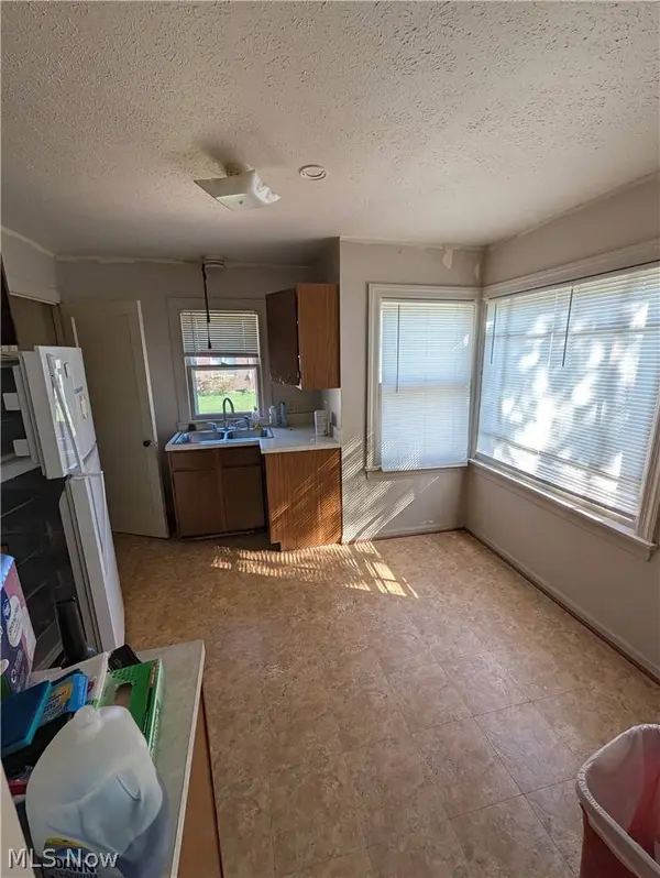 173 Como AVE, Struthers, OH 44471