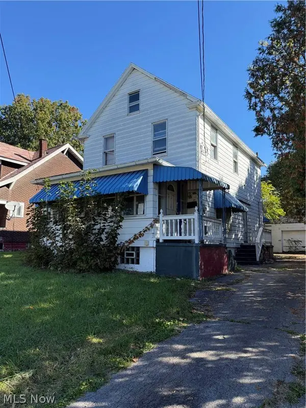 17 N Hartford AVE