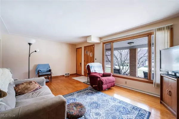 1101 Old Furnace RD, Youngstown, OH 44511