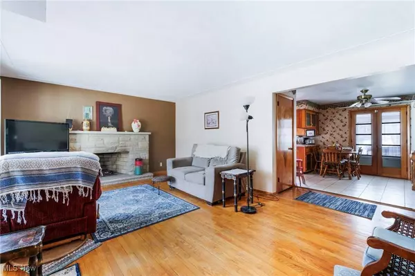 1101 Old Furnace RD, Youngstown, OH 44511