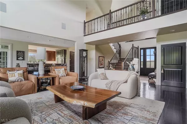 51271 Fieldstone DR, East Liverpool, OH 43920