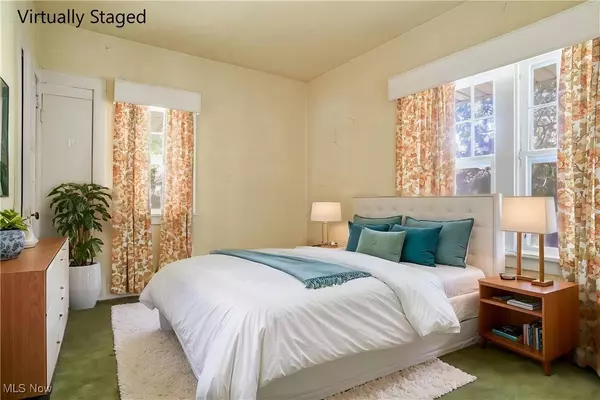 196 Maywood DR, Youngstown, OH 44512