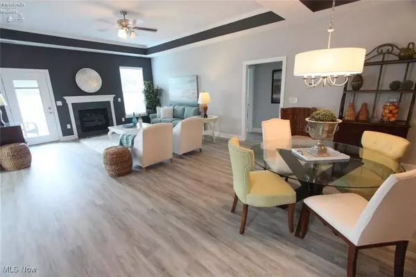 9264 Sharrott RD #1002, Poland, OH 44514