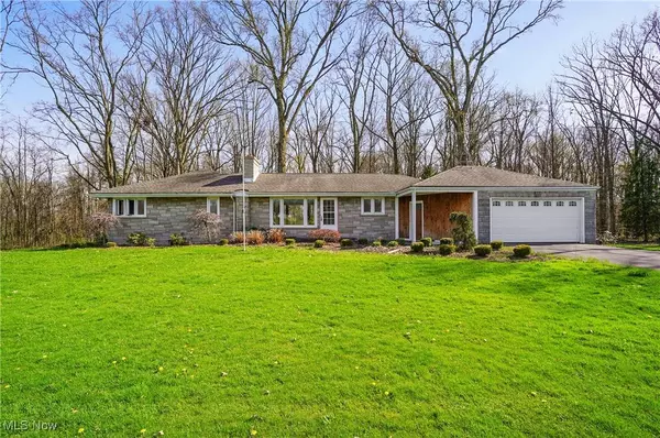 1212 Bedford RD, Lowellville, OH 44436