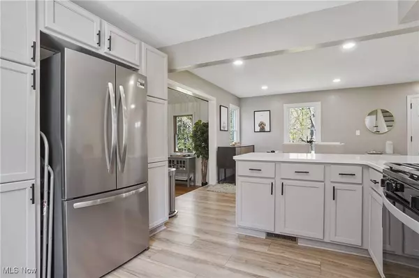 3430 Logan WAY, Youngstown, OH 44505