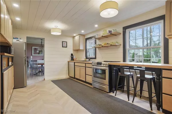 8040 Aquadale DR, Boardman, OH 44512