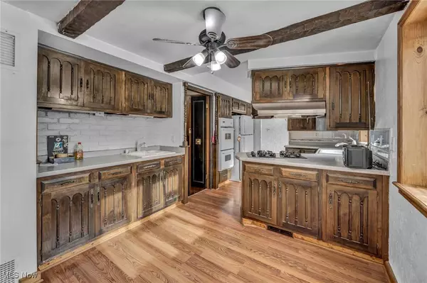 24118 E Baintree RD, Beachwood, OH 44122