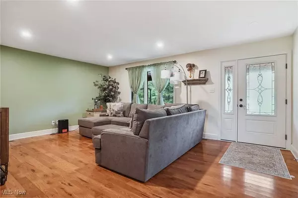 45169 State Route 46, New Waterford, OH 44445