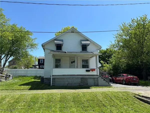 324 Williams CT, Girard, OH 44420