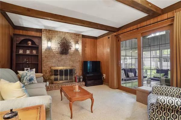 656 Squirrel Hill DR, Boardman, OH 44512