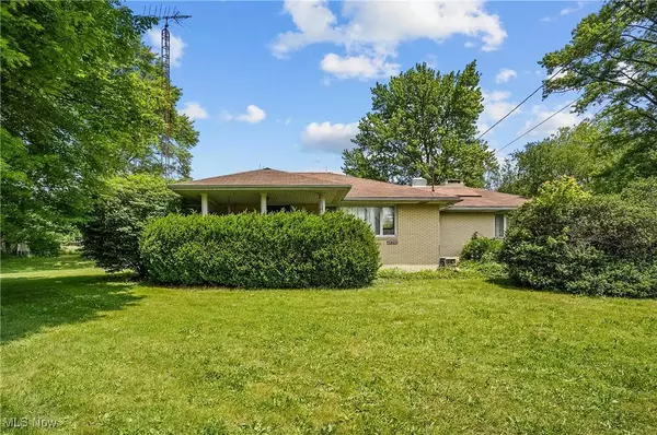 49390 Fredericktown Clark RD, Negley, OH 44441