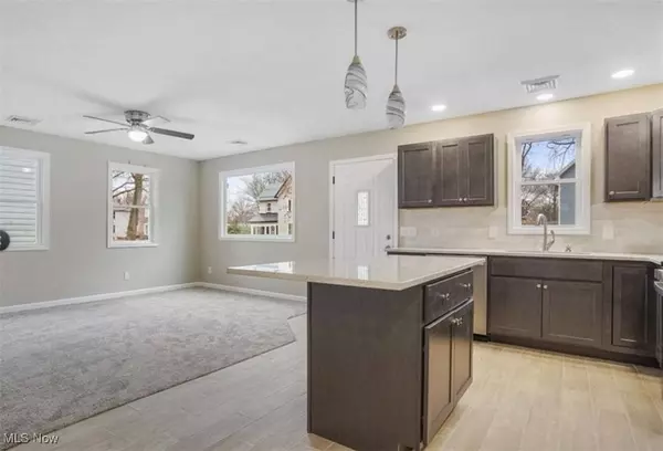 151 E 5th ST, Salem, OH 44460