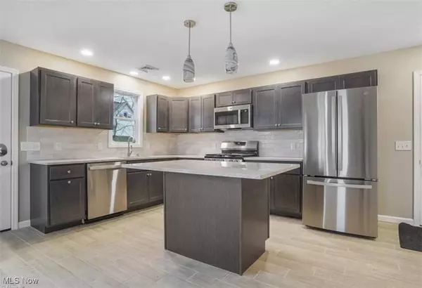 151 E 5th ST, Salem, OH 44460