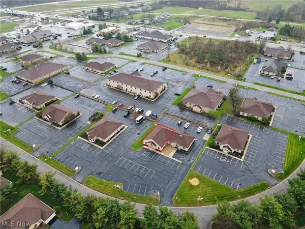 819 Southwestern RUN, Poland, OH 44514