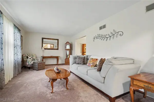 6645 Summit DR, Canfield, OH 44406