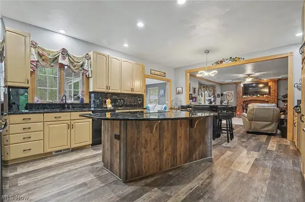 170 Oak Tree DR, Canfield, OH 44406
