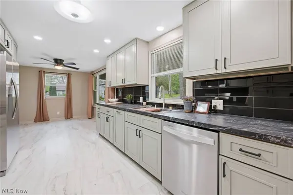 5452 W Webb RD, Youngstown, OH 44515