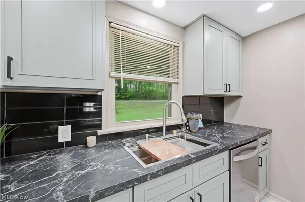 5452 W Webb RD, Youngstown, OH 44515