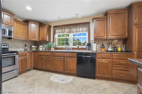 359 Walnut ST, Leetonia, OH 44431