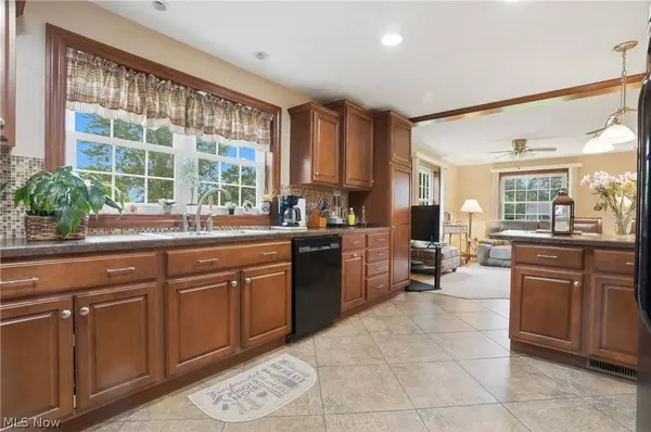 359 Walnut ST, Leetonia, OH 44431