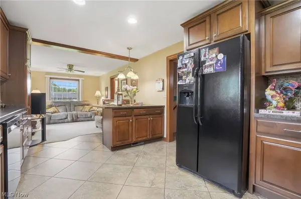 359 Walnut ST, Leetonia, OH 44431