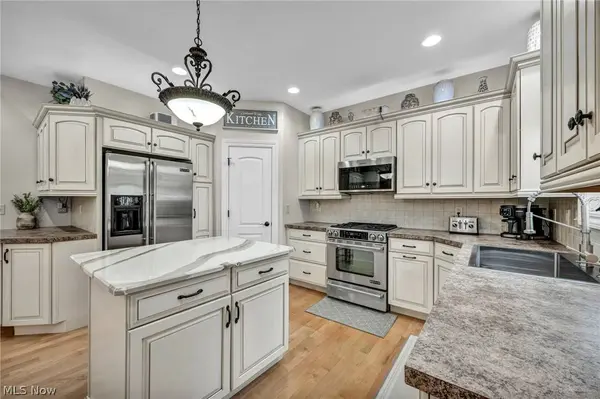 533 Terra Verde AVE, Columbiana, OH 44408