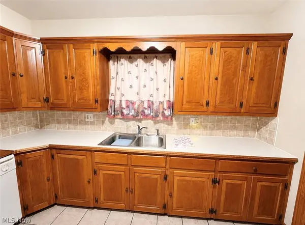 740 E Philadelphia AVE, Youngstown, OH 44502