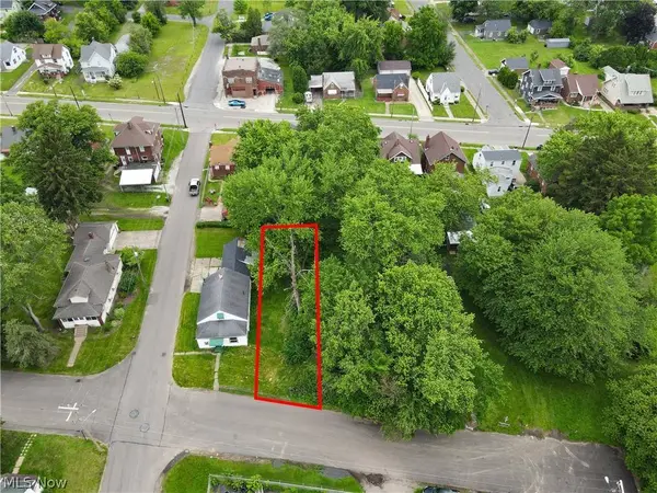 3rd ST SE, Canton, OH 44707