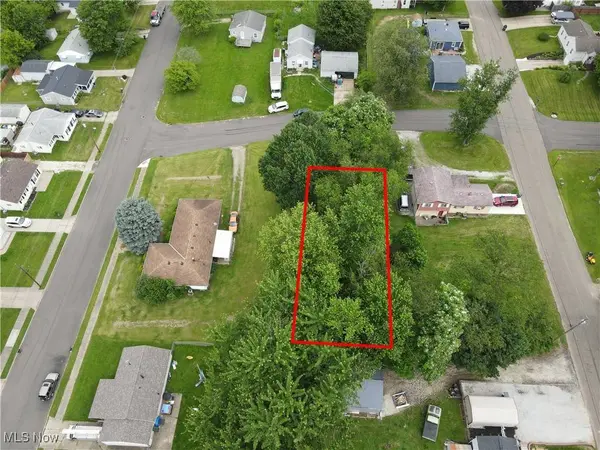 20th ST SW, Canton, OH 44706