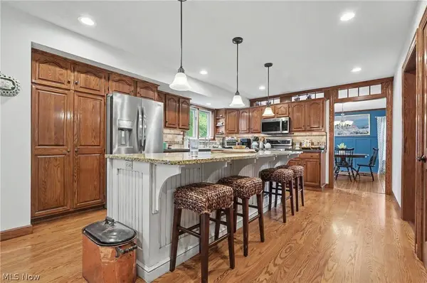 115 Queens LN, Canfield, OH 44406