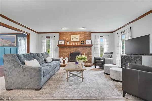 115 Queens LN, Canfield, OH 44406