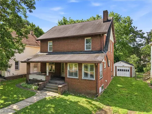 121 Olive ST, Girard, OH 44420