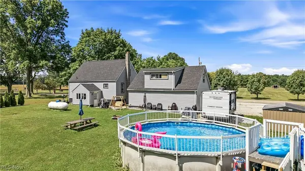 2351 S Duck Creek RD, North Jackson, OH 44451