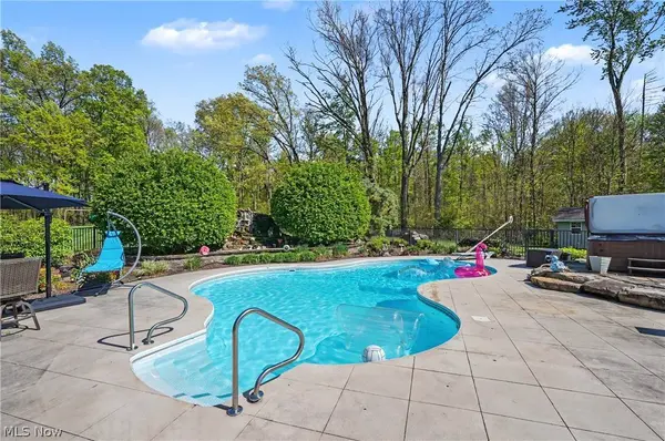 170 Oak Tree DR, Canfield, OH 44406