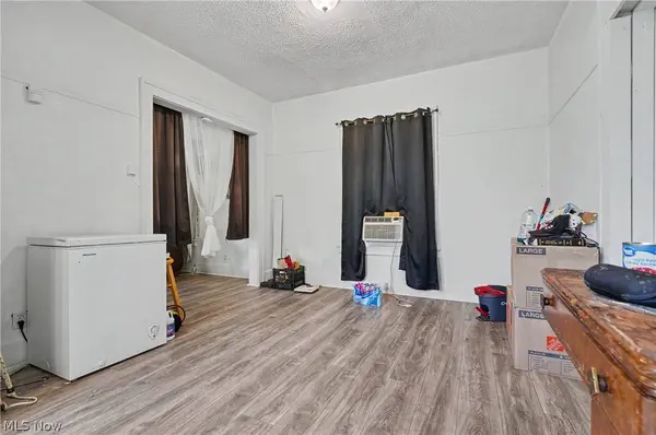 1536 Clay ST, Youngstown, OH 44506