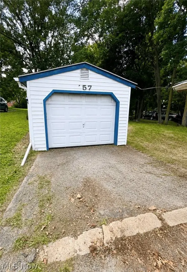 457 Sharp AVE, Salem, OH 44460