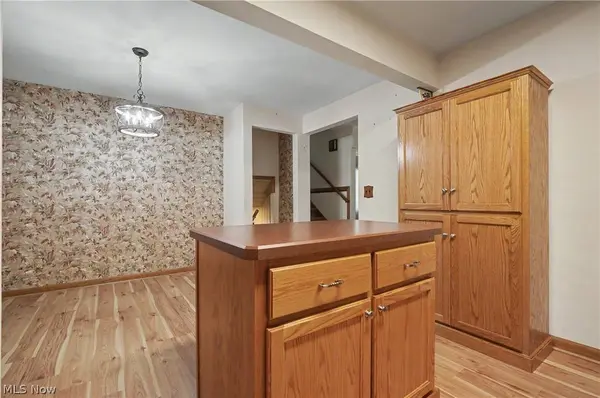 7436 Sugartree DR, Youngstown, OH 44512