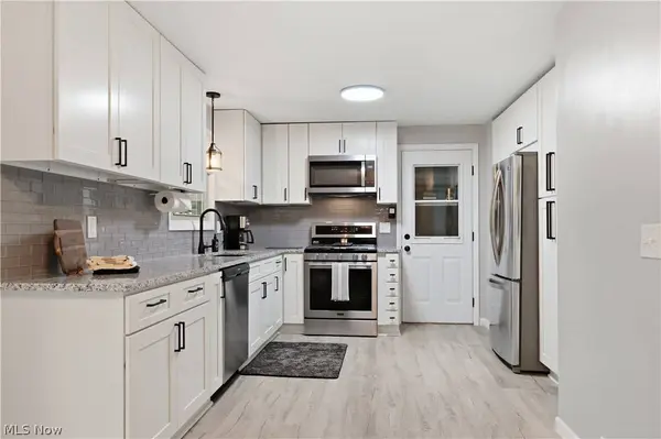 8173 Spencer AVE NW, North Canton, OH 44720