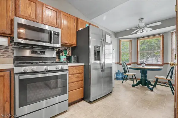 17 Harneds LNDG, Cortland, OH 44410
