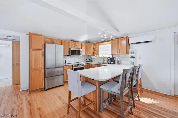 32060 Sunset DR, Hanoverton, OH 44423