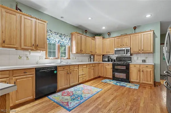 2101 Pearce CIR, Salem, OH 44460