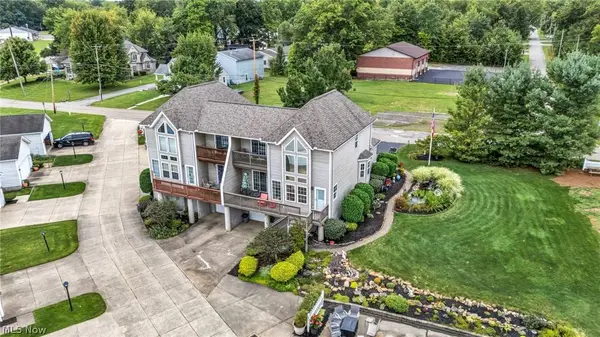 1909 Craig DR, Lake Milton, OH 44429