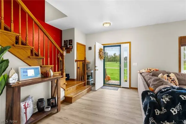 3163 Newton Tomlinson RD, Newton Falls, OH 44444