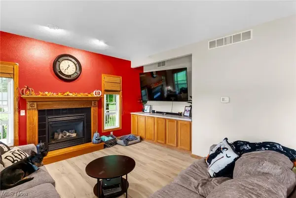3163 Newton Tomlinson RD, Newton Falls, OH 44444