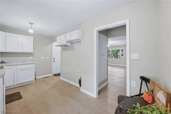 1613 Lillian RD, Stow, OH 44224