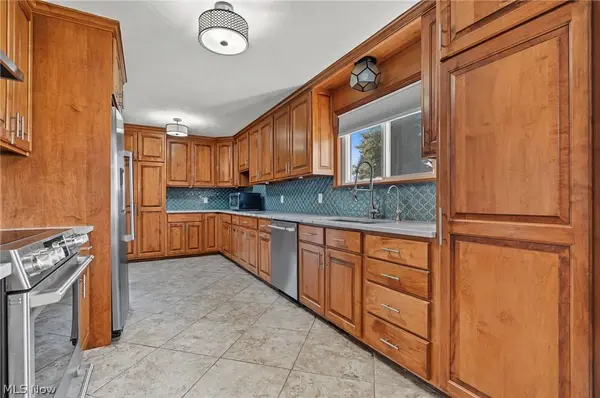 13177 Beaver Springfield RD, New Springfield, OH 44443