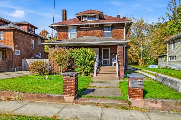 720-726-728 Hoyt ST