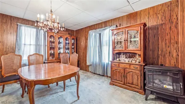 264 Valley DR, Youngstown, OH 44505