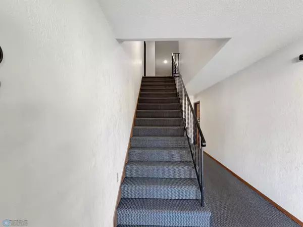 2550 18th ST S #204, Fargo, ND 58103