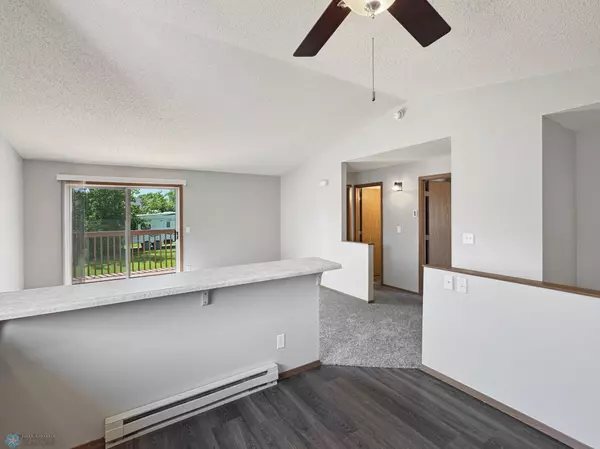 3134 35 1/2 AVE S, Fargo, ND 58104